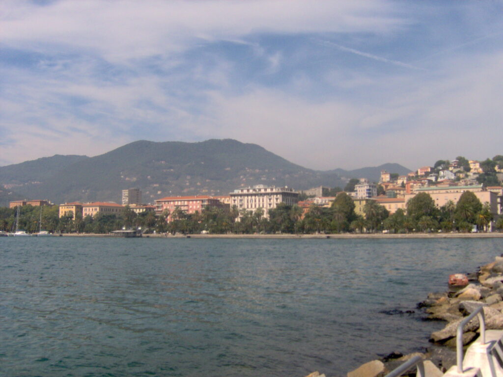 Il Golfo della Spezia visto dal molo Italia